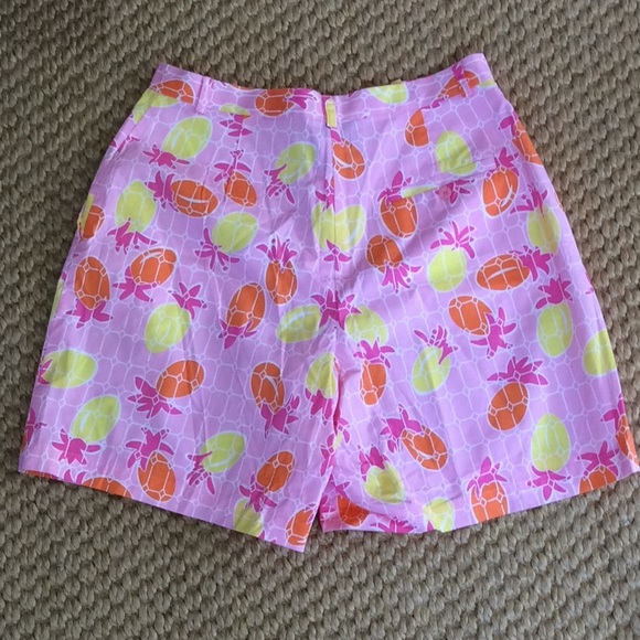 Lilly Pulitzer Shorts - Size 6 - Picture 4 of 6